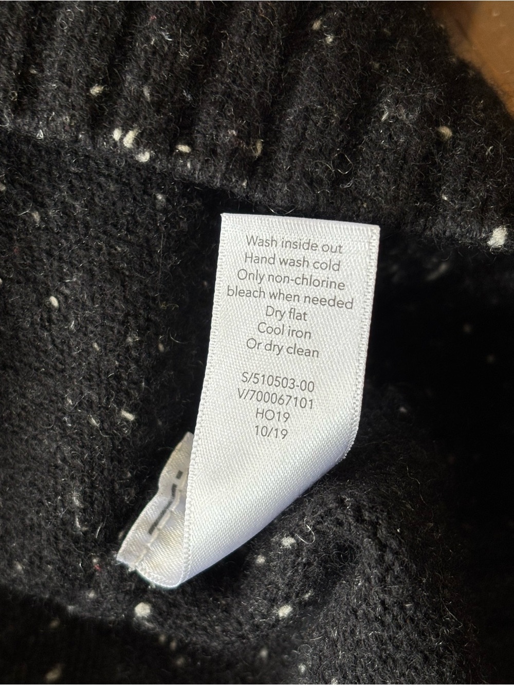 Athleta Bayshore Black Speckled Wool Cashmere Turtleneck Sweater - Picture 6 of 6